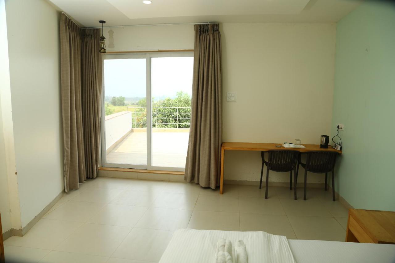 Nature Leap Resort Игатпури Екстериор снимка